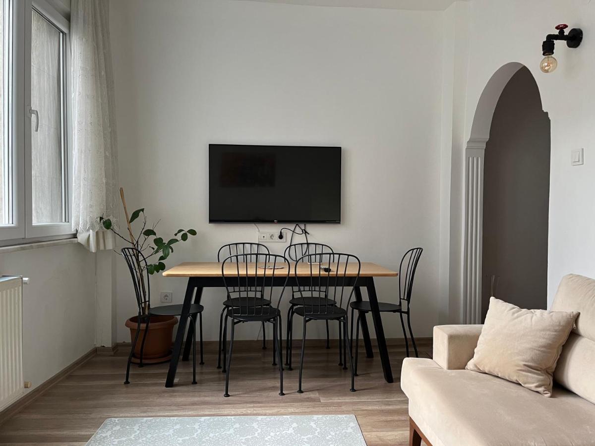 Centrally Located, 2+1 House In Taksim, Cihangir Apartment Istanbul Exterior photo